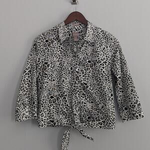 Women's Chico Leopard Print White Black Button Down 4 Small Front Knot